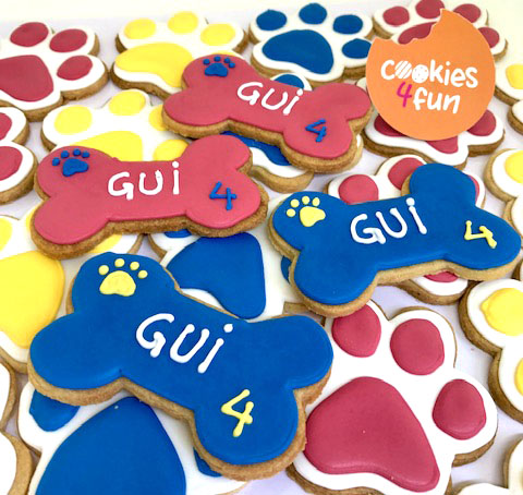 Biscoitos decorados cachorros