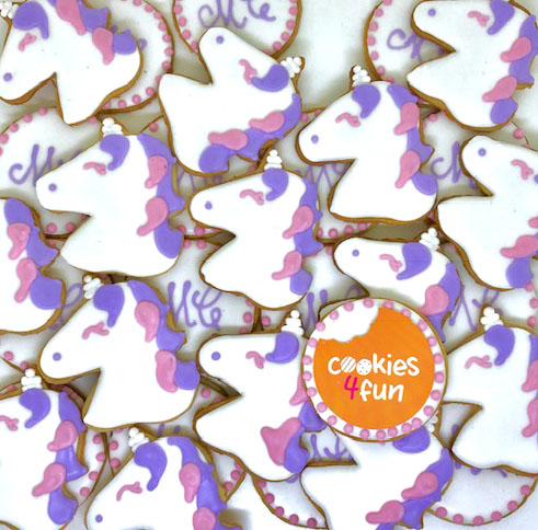Biscoitos decorados unicórnio